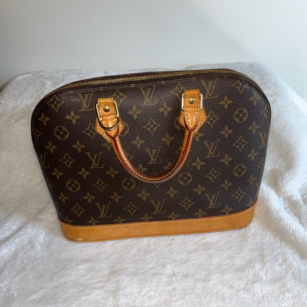 Louis Vuitton Alma PM